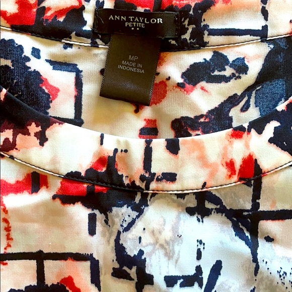 Petite blouse - Picture 1 of 4